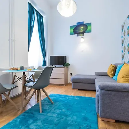 Appartement Adele's Close To Danube And Fashion Street